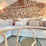 Ancienne Cave Renovee & Terrasse Ensoleillee Holiday home
